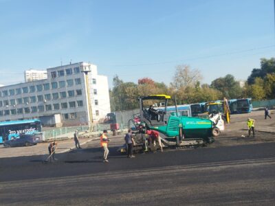 Г. Москва, асфальтирование площадки в автобусном парке